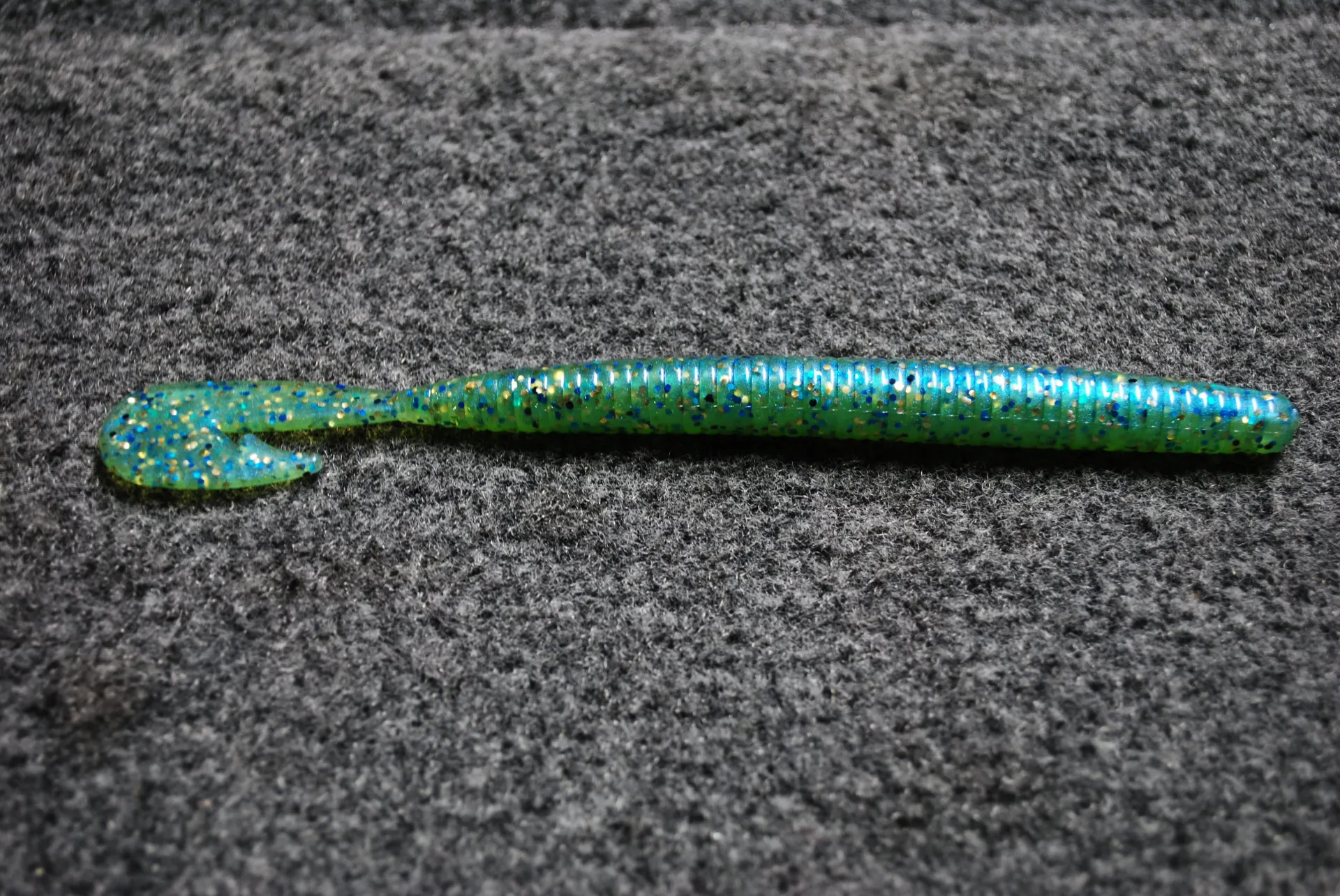 7" Worm